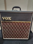 Vox AC4C1-12 Custom Series 4W All-tube 1X12" Guitar Combo Amplifier #W09-009790. Fixed Price $449.99.